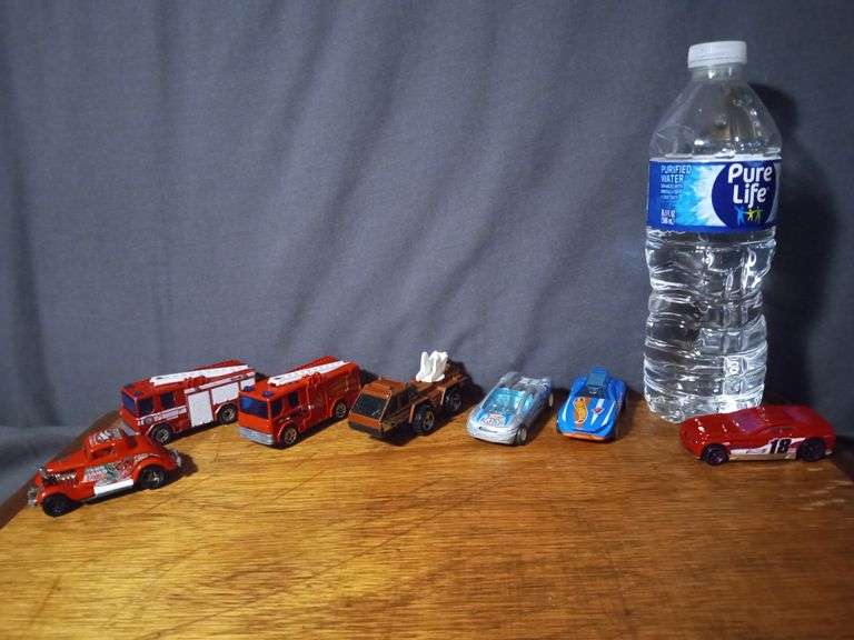 7 Miscellaneous 164 Scale Diecast Fire & Hot Wheels Vehicles Trice