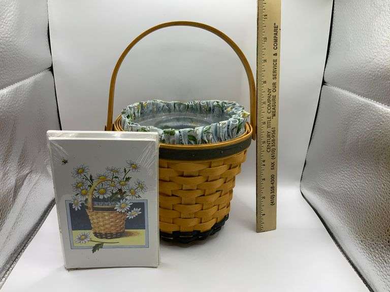 Longaberger May Series Daisy Basket With Liner, Protector & Note Cards