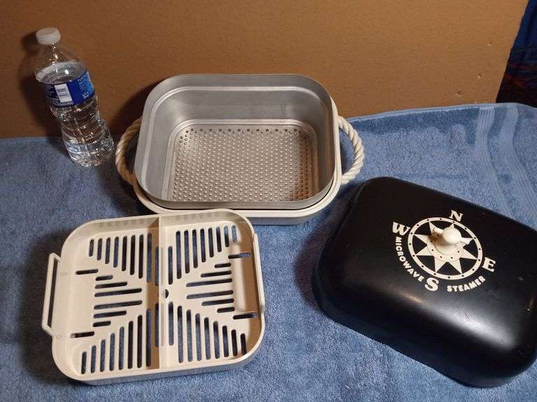 Pioneer Woman Sweet Romance 1/2 Gallon Water Jug & Raytheon Microwave