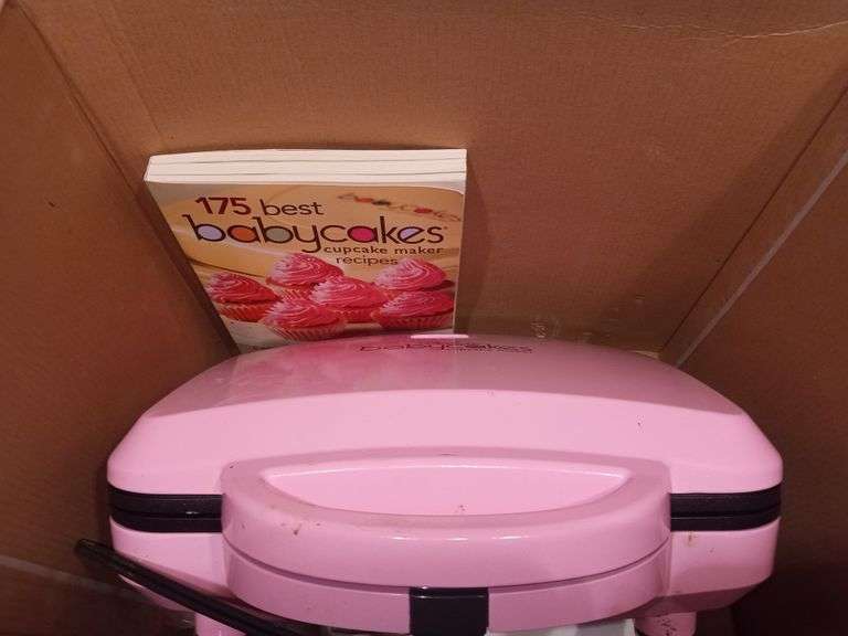 Deluxe babycakes Cupcake Maker Trice Auctions
