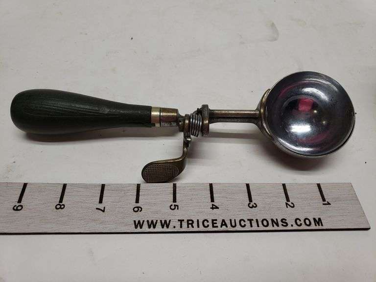 Vintage Benedict Indestructo Ice Cream Scoop Trice Auctions
