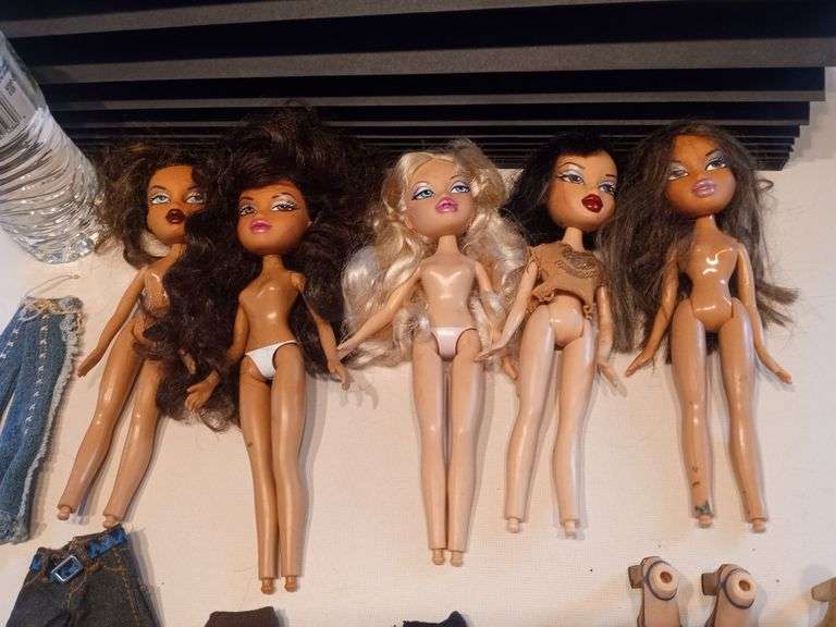 Assorted Bratz Dolls & Clothes Trice Auctions