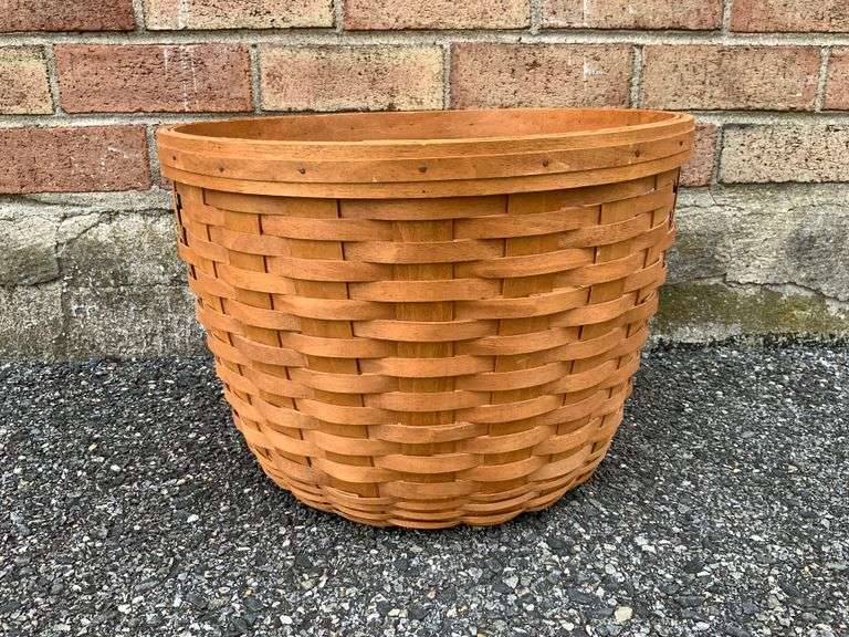 Longaberger Large Hostess Corn Basket Trice Auctions