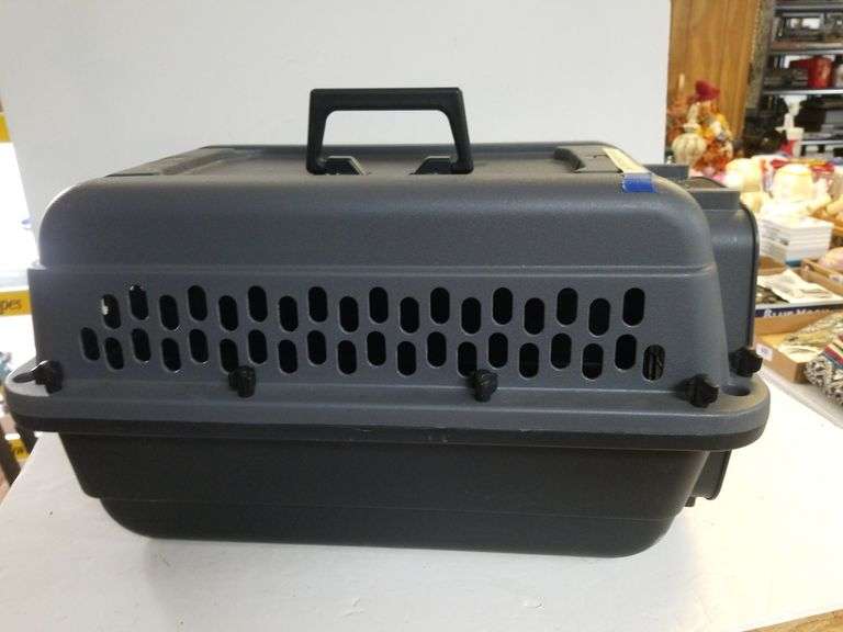 Small Great Choices Pet Carrier Trice Auctions