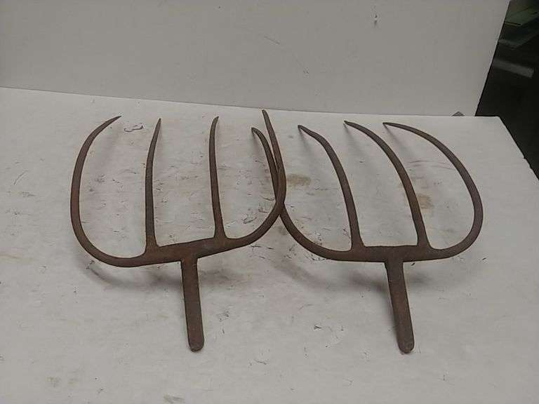 Pitchfork Heads Trice Auctions