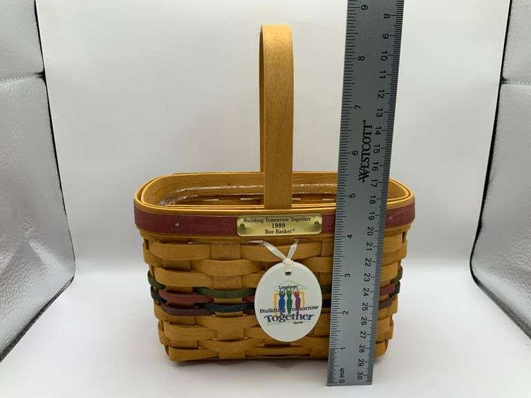Longaberger Bee Basket WITH 9 FAMILY SIGNATURES & Protector & Tie On