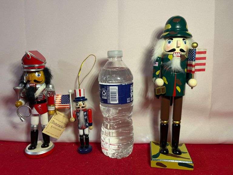 Three Nutcrackers Trice Auctions