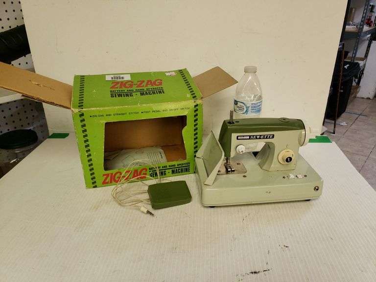SewEtte ZigZag Battery & Hand Operated Sewing Machine Trice Auctions