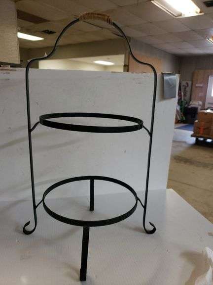 Wrought Iron Pie Stand/Rack - Trice Auctions