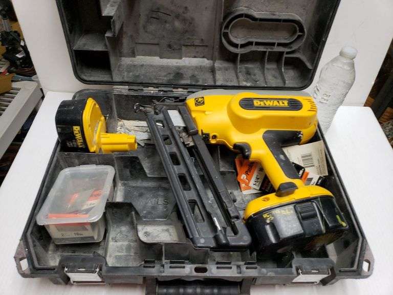 Dewalt Finish Nailer In Hard Case W/extra Battery No Charger Trice