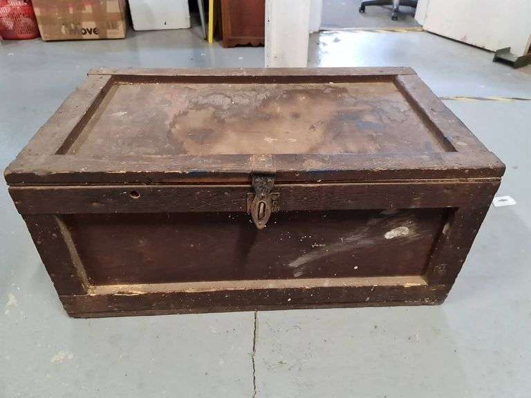 Chest Full of Fowlers Jars Tullochs Auctions