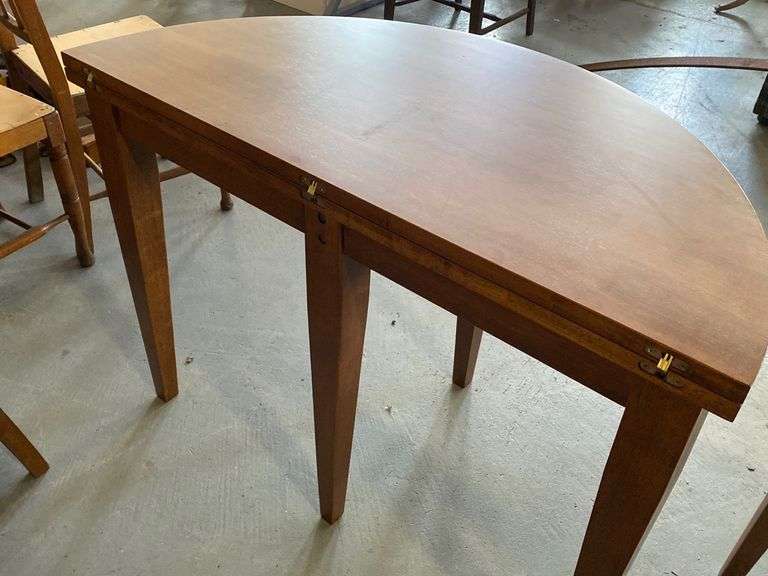 Folding Kitchen Table & Chairs Tullochs Auctions