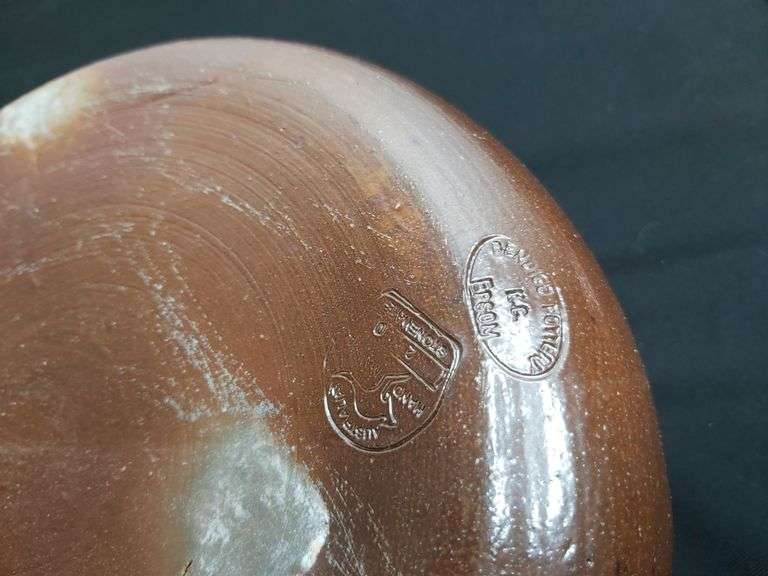 Bendigo Pottery Casserole Dish & Vintage Bottles Tullochs Auctions