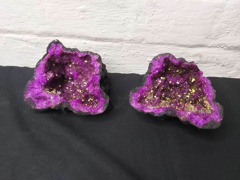 Purple Crystal Geode Tullochs Auctions