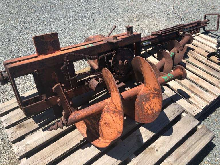 Post Hole Digger inc 2 x Augers (proline) and Quad Nudge Bar TVAA Pty