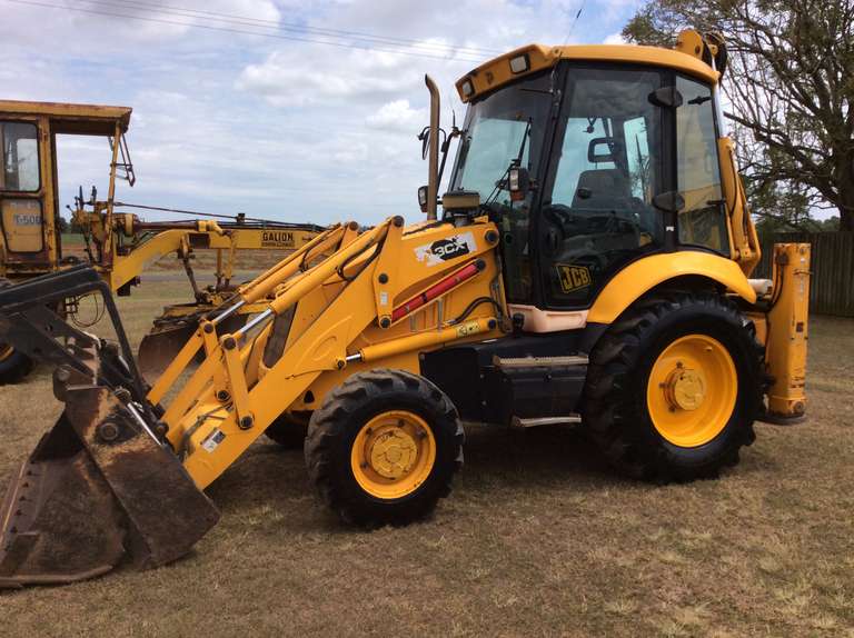 2005 JCB 3CX Backhoe Loader Inc Buckets BUNDABERG TVAA Pty Ltd T/A