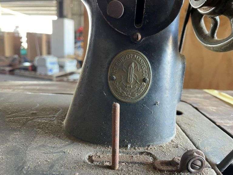 Antique Singer Sewing Machine and Table TVAA Pty Ltd T/A Tomkins