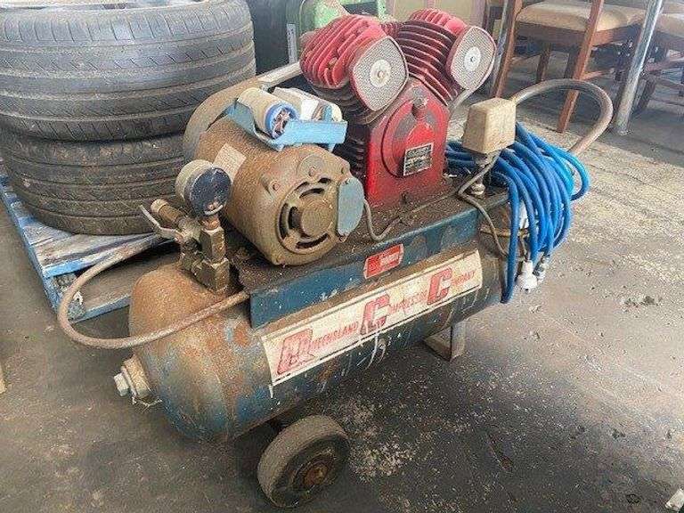 Clisby Portable Air Compressor TVAA Pty Ltd T/A Tomkins Valuers & Auctioneers