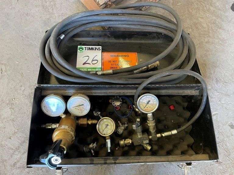 CAT Hydraulic Pressure Gauge Kit TVAA Pty Ltd T/A Tomkins Valuers & Auctioneers