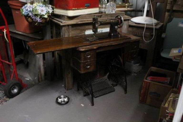Sewing Machine Texas Online Auction House