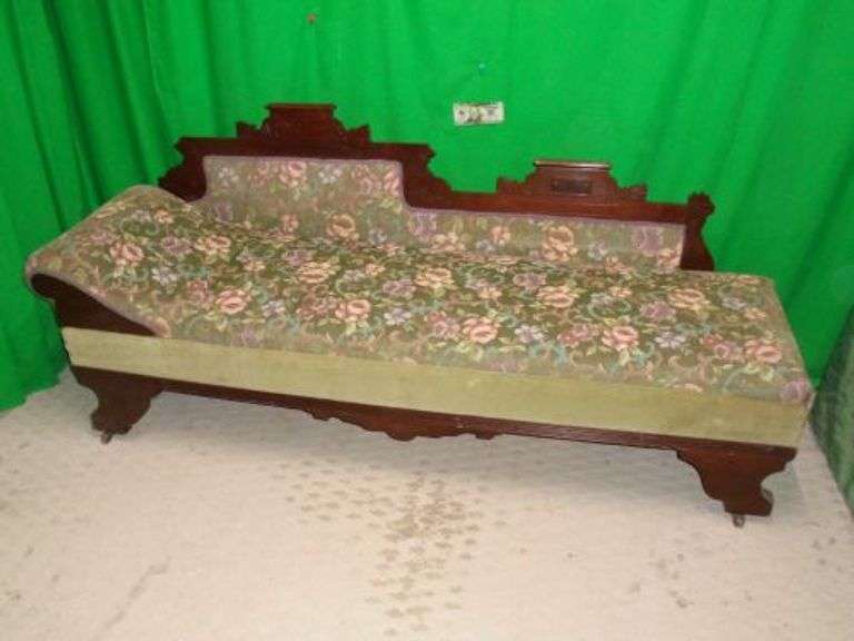 Antique Eastlake Victorian Sofa / Bed Chaise / Fainting Couch on
