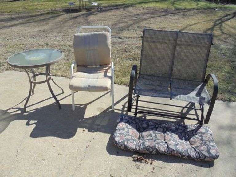 Patio furniture. Texas Online Auction House