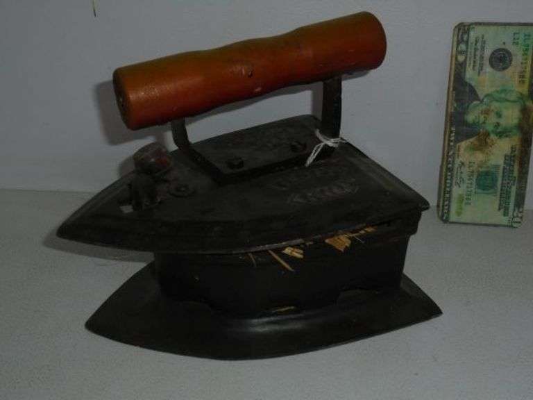 Antique Cast Iron Coal Burning Clothes Iron. Stamped TESTED KIC and