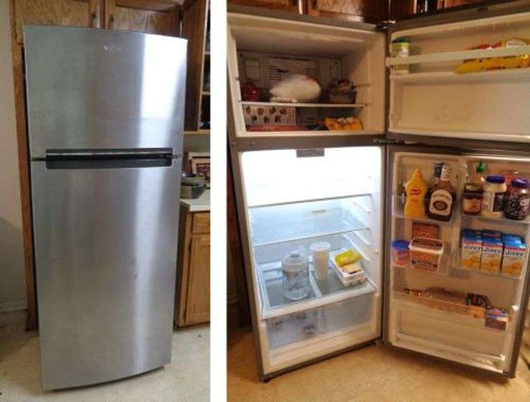 Whirlpool 18 cu ft. Refrigerator. Model WRT518SZFM00. cash only