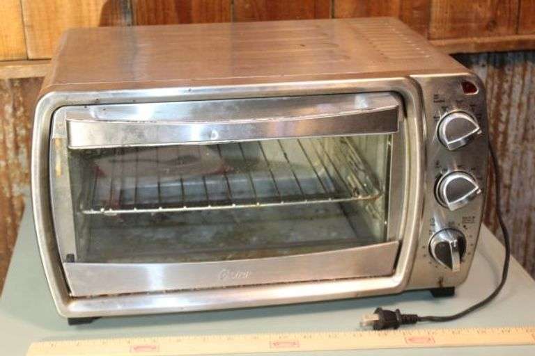 Oster model TSSTTVCG03 toaster oven in used condition CASH ONLY