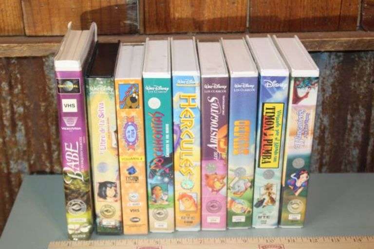 Lot of 9 vintage SPANISH language Disney VHS tapes in very nice