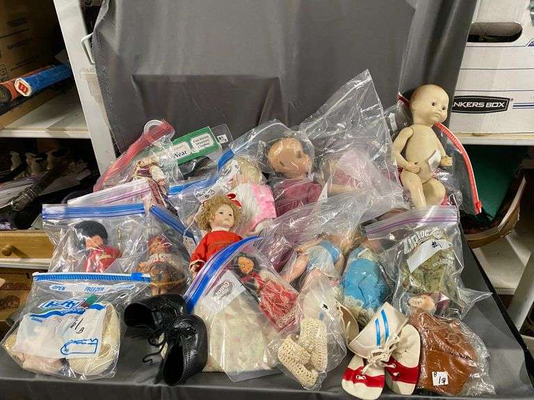 Baby dolls, clothes and shoes Texas Online Auction House