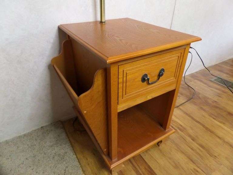 Vintage Lamp/Table Combo! Great condition! Works! (LR) Texas Online