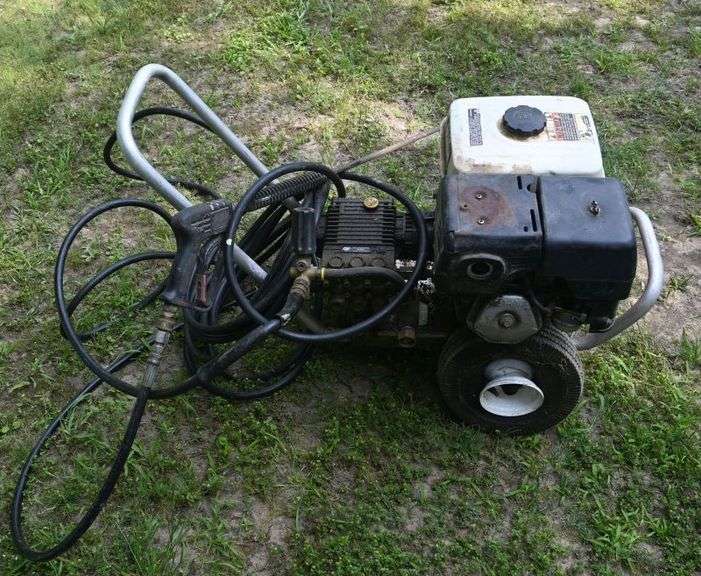 Pressure Washer with 9.0 Horsepower Honda GX270 engine. The engine ran