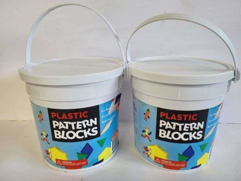 2 Buckets Plastic Pattern Blocks. . cash only . (5H) Texas Online