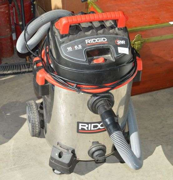 STAINLESS RIGID 16GALLON 6.5 HP WET/DRY VAC. TESTED & WORKS GREAT