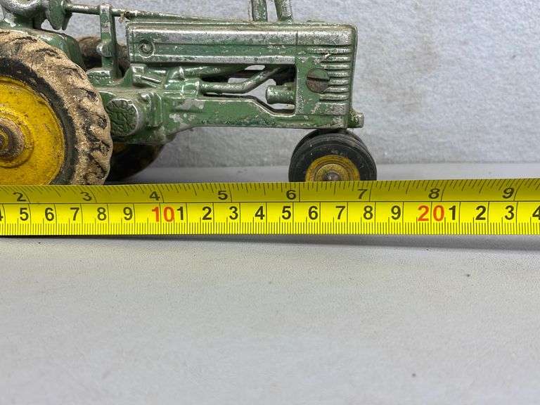 Cast Iron John Deere Tractor, Ertl Toy United Edge Real Estate & Auction