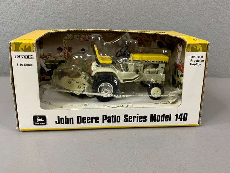 John Deere Patio Series Model 140, 1/16 United Edge Real Estate & Auction