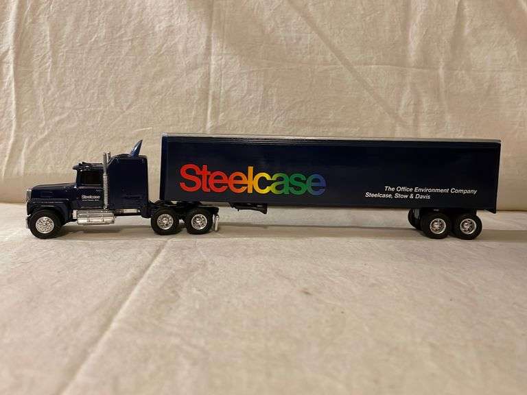 Steelcase Truck & Trailer, Replica Ford LTL9000 With Sleeper, Ertl, 1/