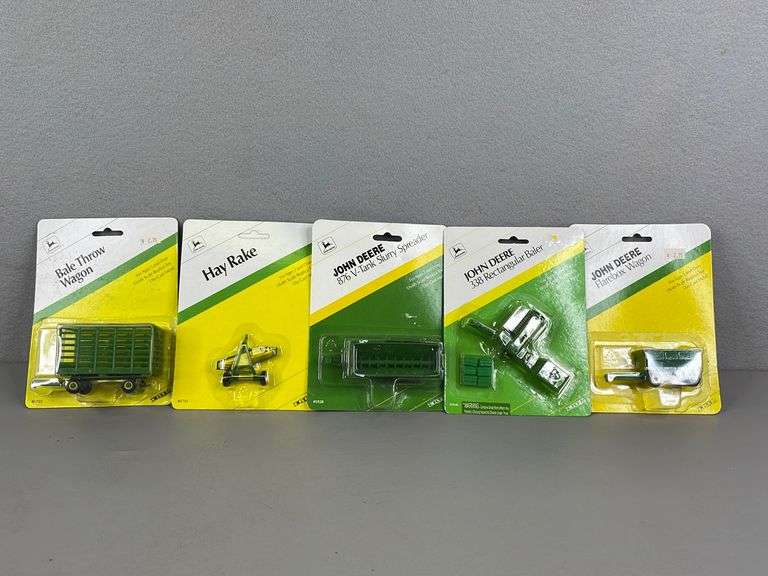 John Deere 2 Wagons, Hay Rake, Spreader, & Baler, 1/64 Scale, Ertl ...