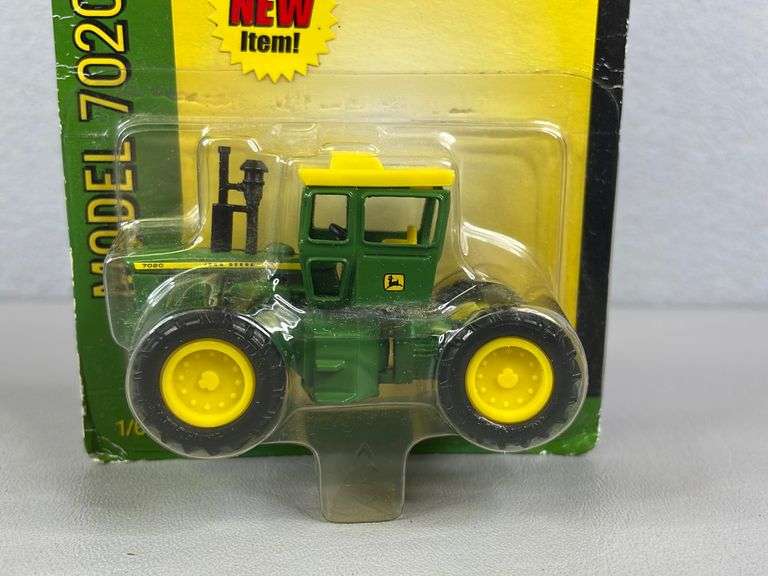 John Deere Model 7020 Tractor, 1/64 Scale, Ertl Britains