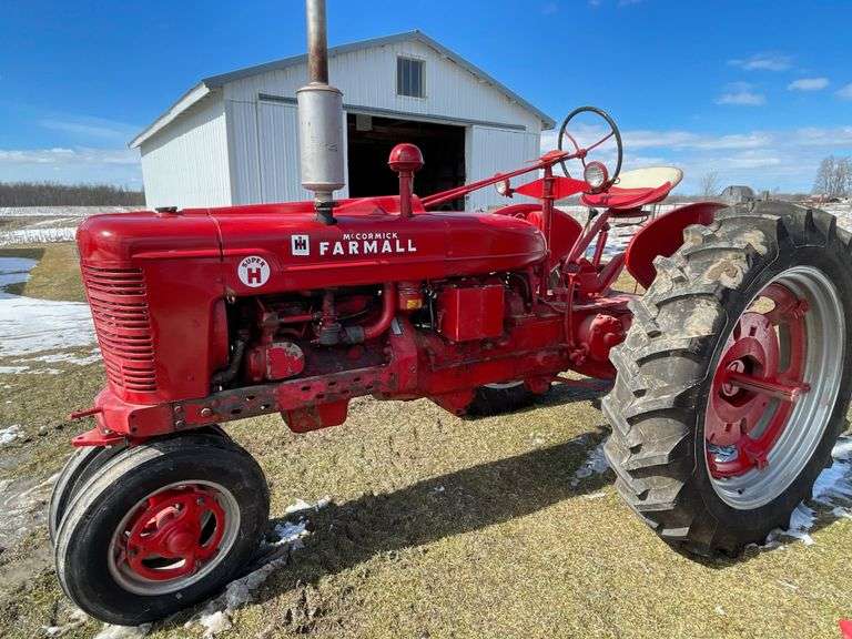 1953 Farmall Super H United Edge Real Estate & Auction