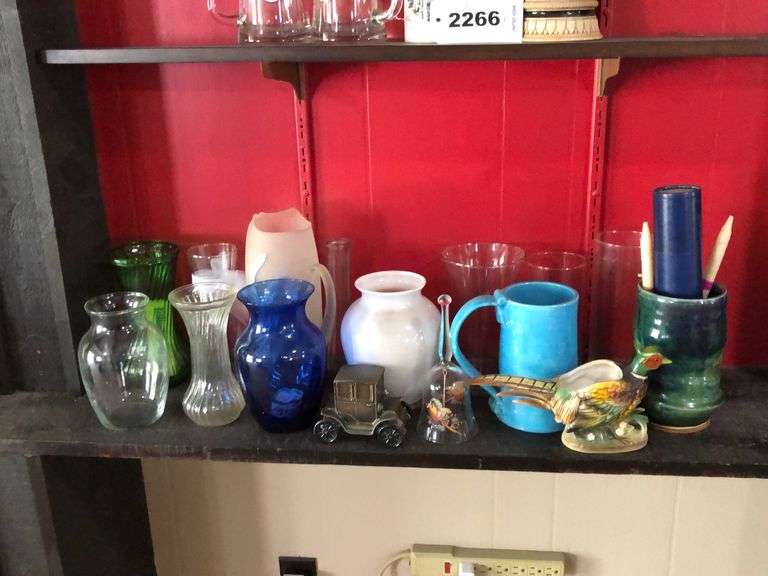 Home Decor & Glass Vases United Edge Real Estate & Auction