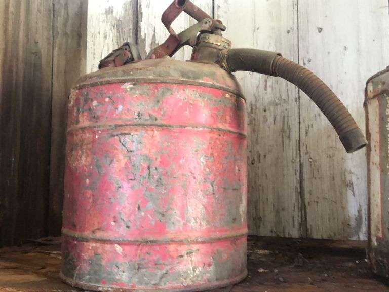 5 Gallon Gas Can United Edge Real Estate Auction 5-gallon-gas-can-united-edge-real-estate-auction