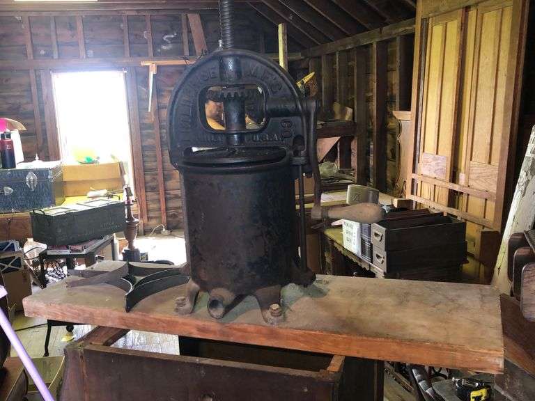 Sausage Stuffer United Edge Real Estate & Auction