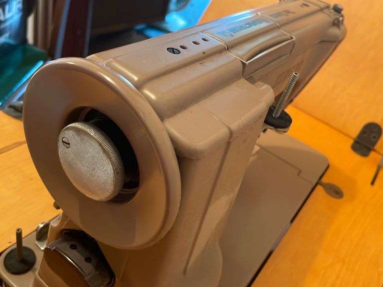 Singer 301A Sewing Machine In United Edge Real Estate & Auction