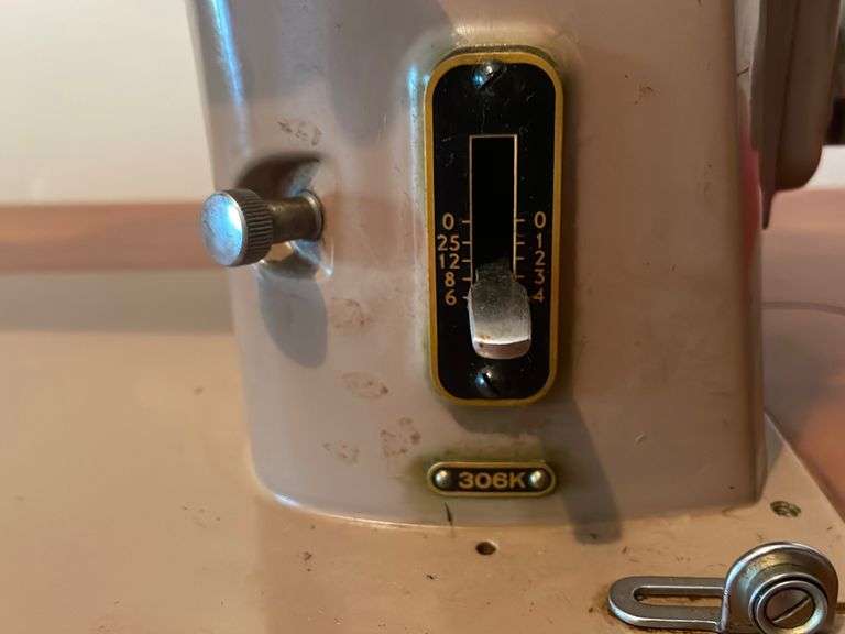 Singer 306K Sewing Machine In Cabinet - United Edge Real Estate & Auction