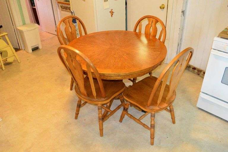 Petrolia Contents Auction