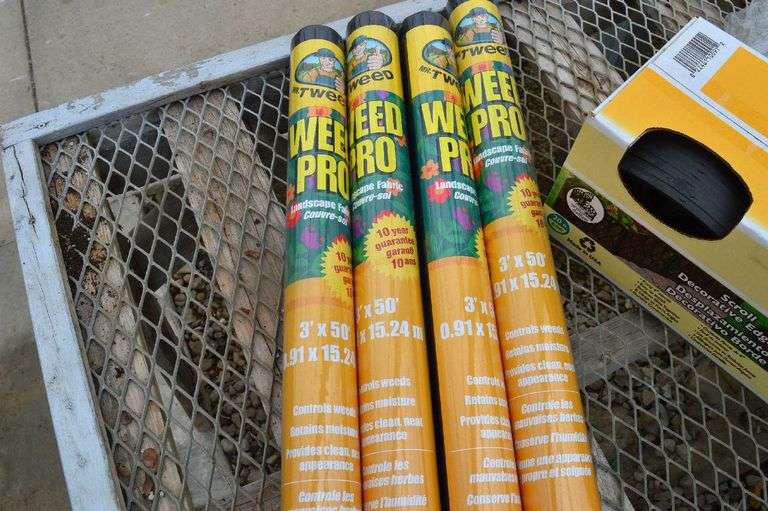 20' Landscape Edging & (4) Rolls Weed Pro