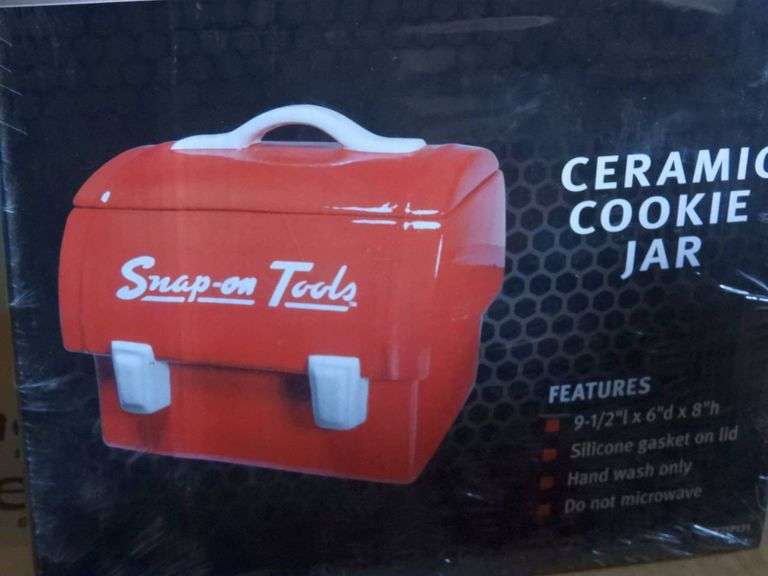 SnapOn Cookie Jar and Game Tote VanKlaveren Auctions Inc.