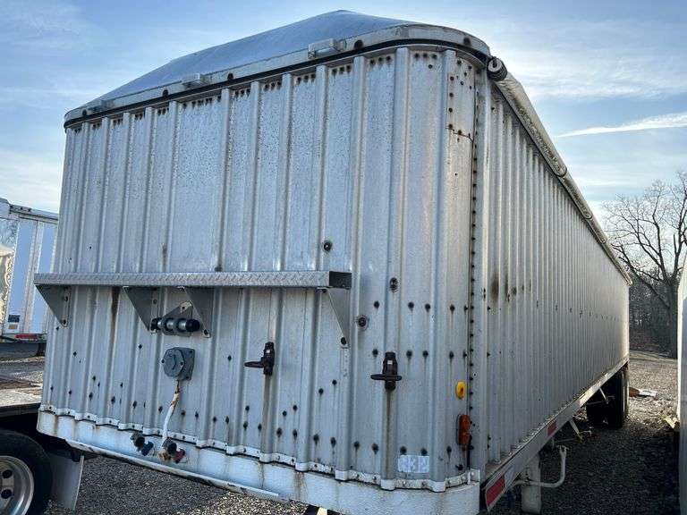 1978 Chamberlin Hopper Bottom Trailer Walton Realty and Auction Co. LLC